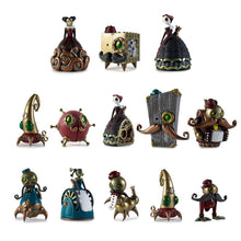 Load image into Gallery viewer, Kidrobot Doktor A The Mechtorians Vinyl Figure Sealed Case