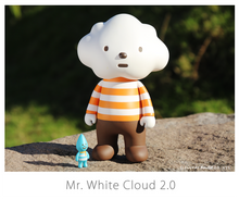 Load image into Gallery viewer, Fluffy House Mr White Cloud 2.0 Vinyl Figure
